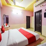 Hotel Palak Palace
